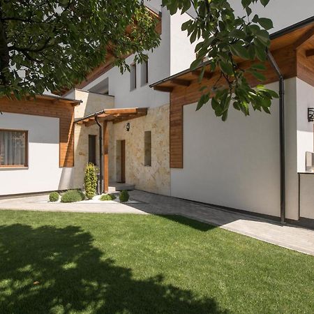 Eszterhaz Villa Balatonkeresztúr Buitenkant foto